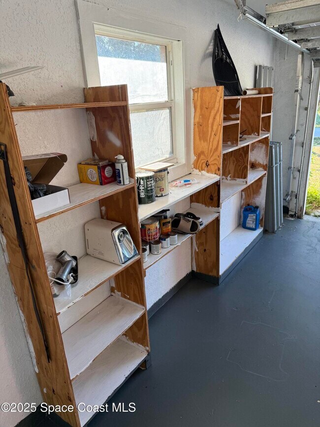 Building Photo - 767 Altona St NW