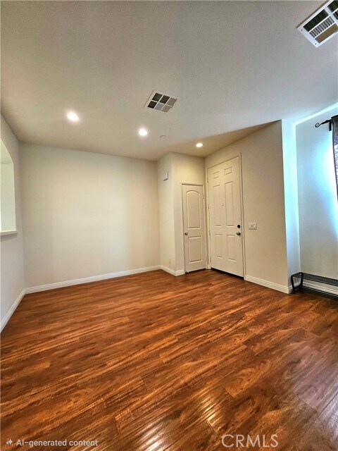 Building Photo - 37 Bijou