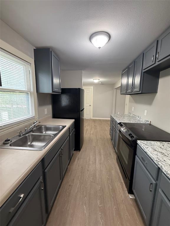 Building Photo - 130 Olive St