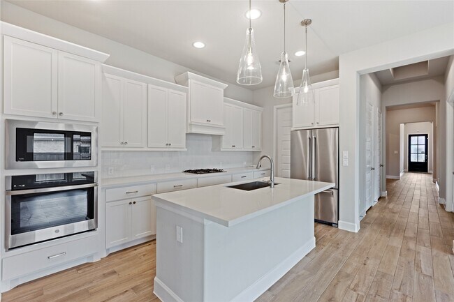 Building Photo - 11439 Bush Clover Dr