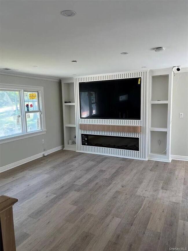 Building Photo - 4 Glen Ct