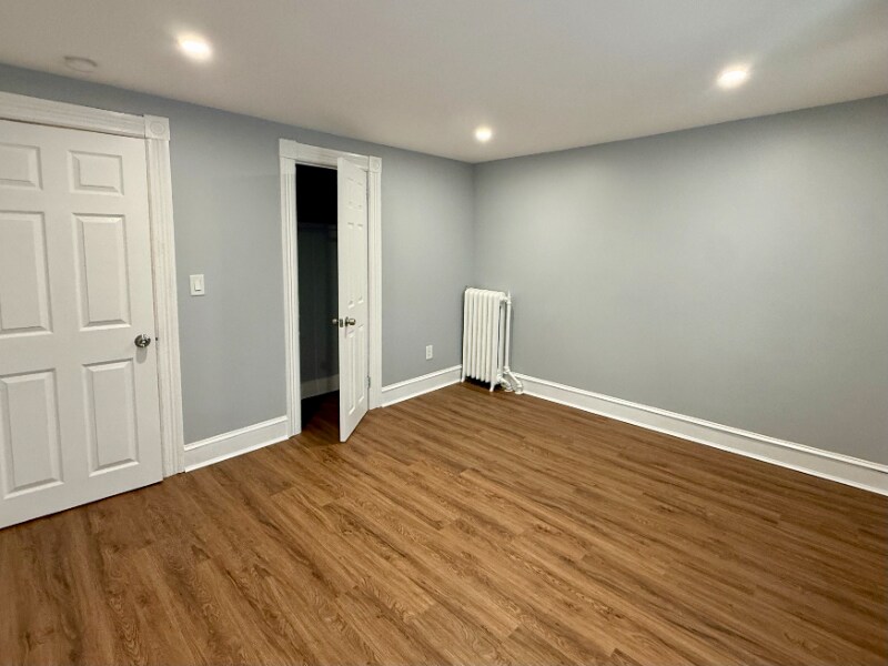 Building Photo - 45 West Dr