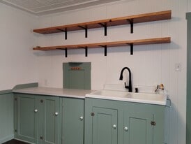 Building Photo - 41 N Spring St