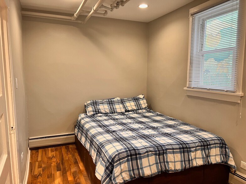 Bedroom 1 - 812 Beloit Ave