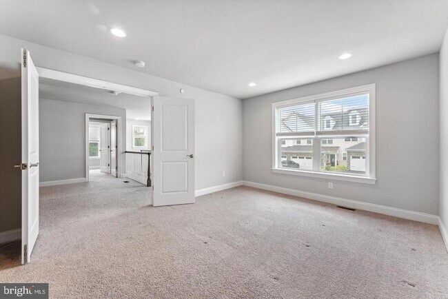 Building Photo - 38 Lacey Ln