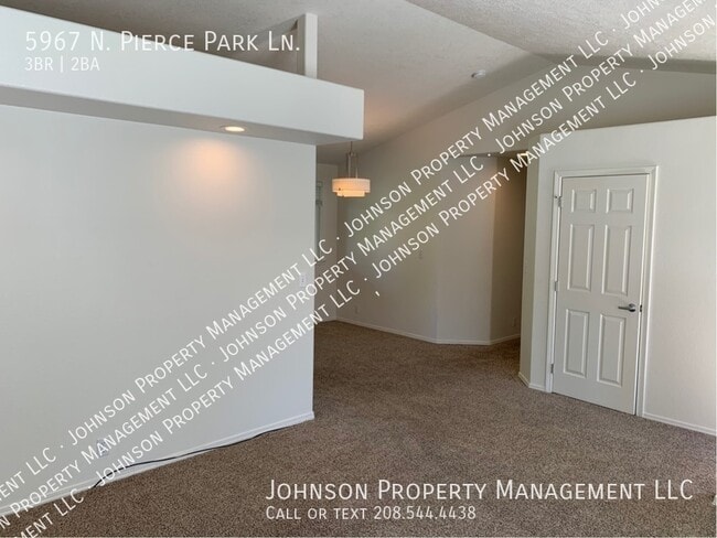 Building Photo - 5967 N Pierce Park Ln