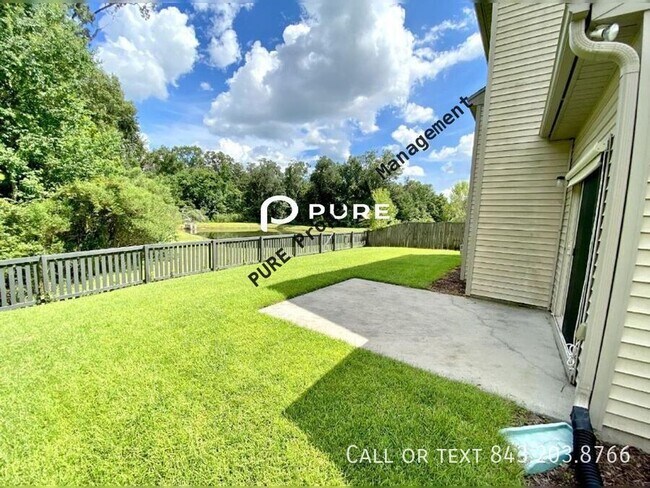 Building Photo - 224 Donatella Dr