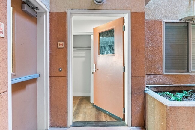 Building Photo - Well maintained two-story condo - Bright End Unit - Lease Terms Options Outlined in Description