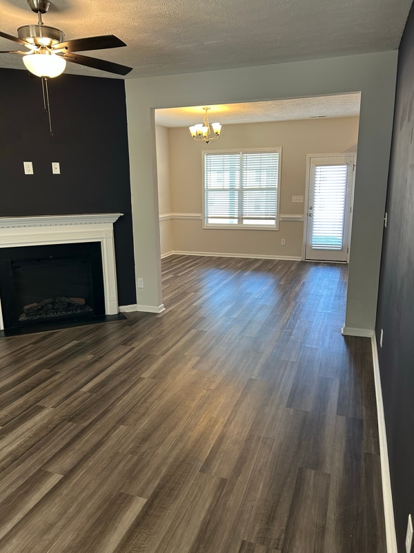 Building Photo - 512 Loom Dr