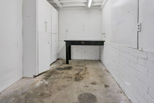 Building Photo - Beautiful detached home in Pacific Beach! ...