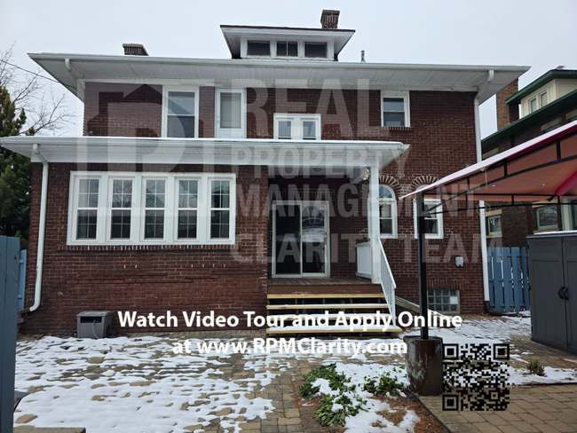 Building Photo - Beautiful 3 Bed/2.5 Bath Sandusky Home Available Today