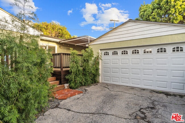 Building Photo - 1616 Ashland Ave