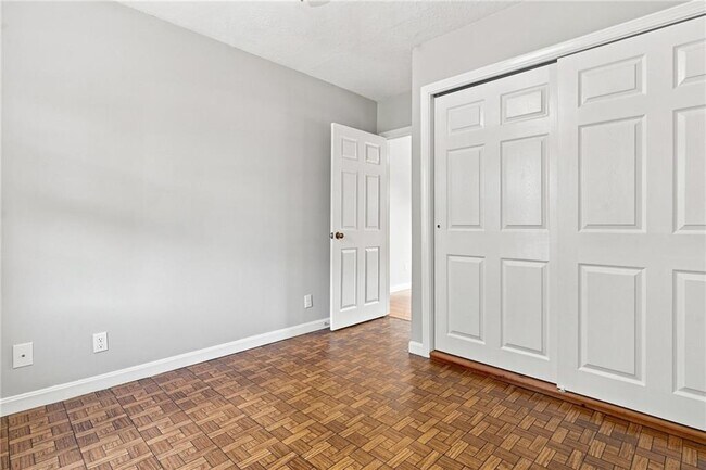Building Photo - 51 Pettaconsett Ave