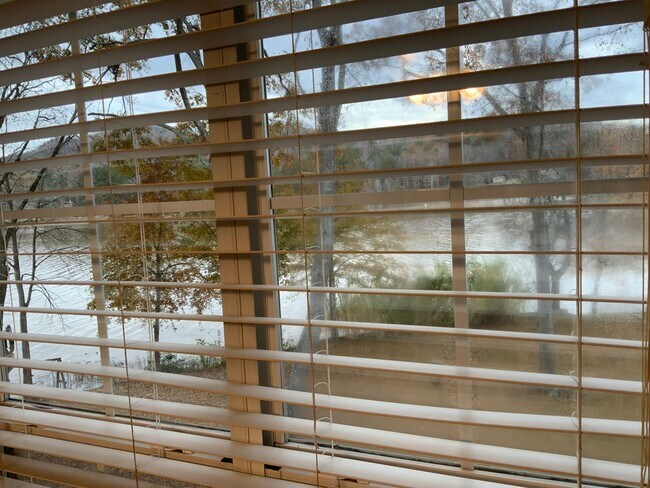 Building Photo - Coolant River Water Front 4 Bedrooms / 2 F...