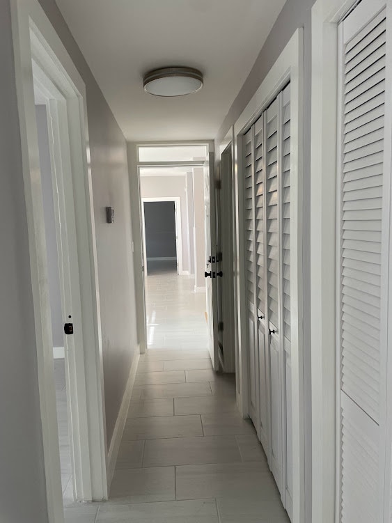 Building Photo - 1400 SW 27th Ave