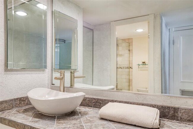 Building Photo - 111 Briny Ave