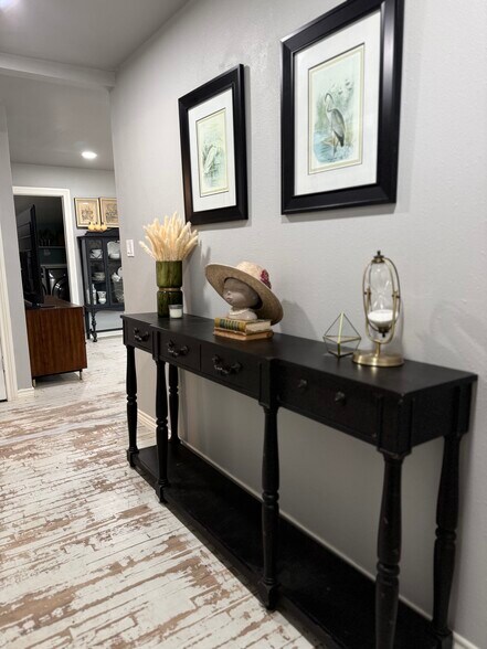 Building Photo - 10804 E State Highway 29