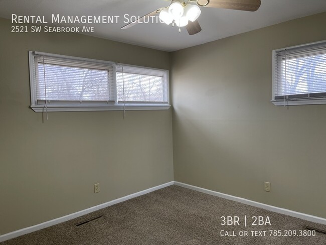 Building Photo - *Near Shunga Trail* 2521 SW Seabrook Ave- ...