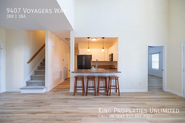 Building Photo - 9407 Voyagers Way