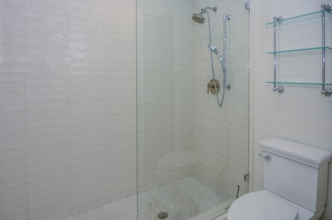 Building Photo - 3301 Embassy Dr