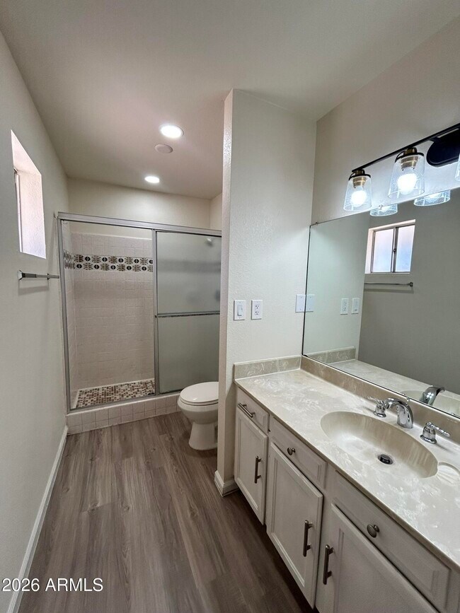 Building Photo - 711 N Oracle Cir