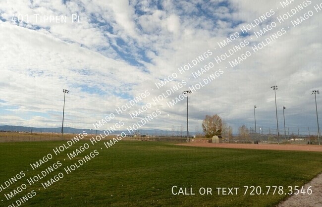 Building Photo - 401 Tippen Pl