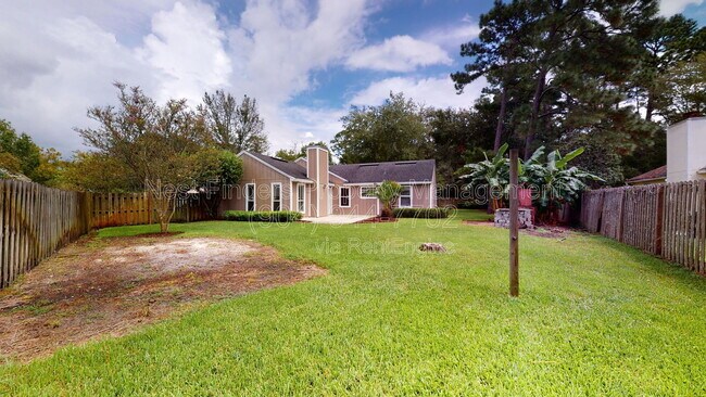 Building Photo - 14089 Lumberton Falls Dr