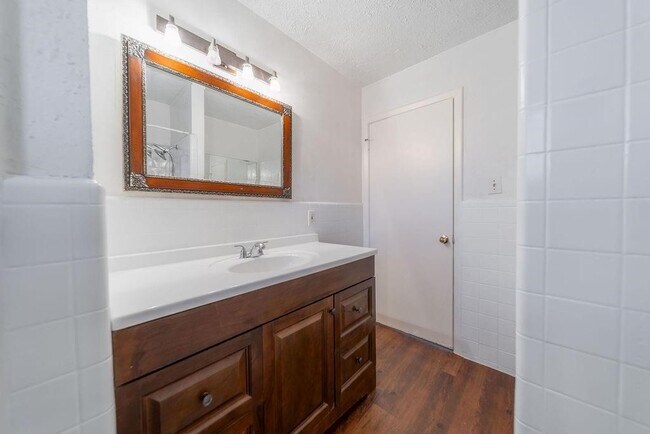Building Photo - 4723 Merwin St