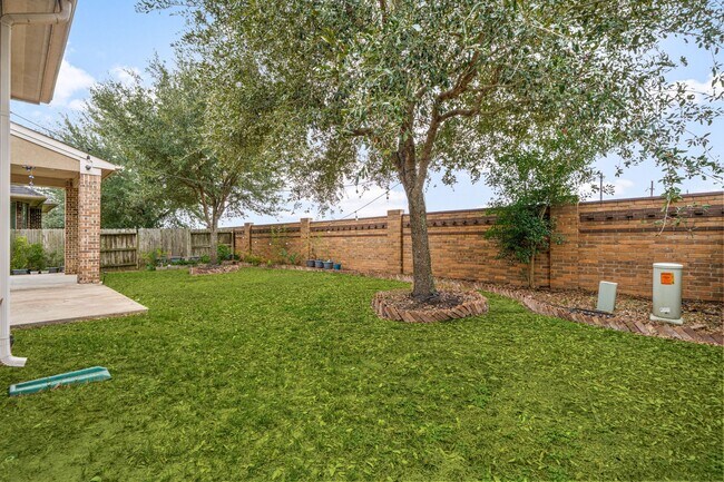 Building Photo - 2714 Ember Pass Ln