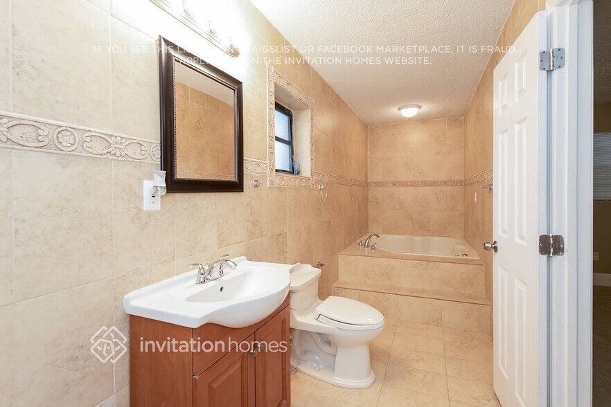 Building Photo - 10851 SW 173rd St