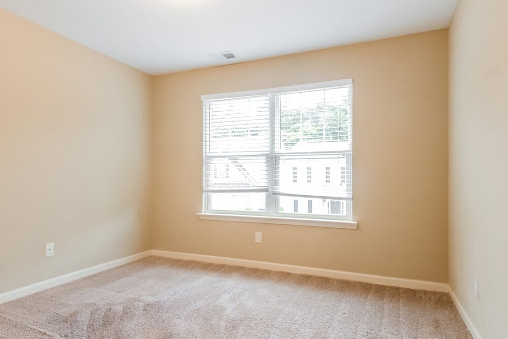 Building Photo - 107 Crescent Woode Way
