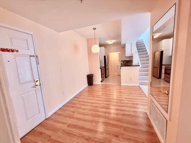 Building Photo - 2255 Showers Dr