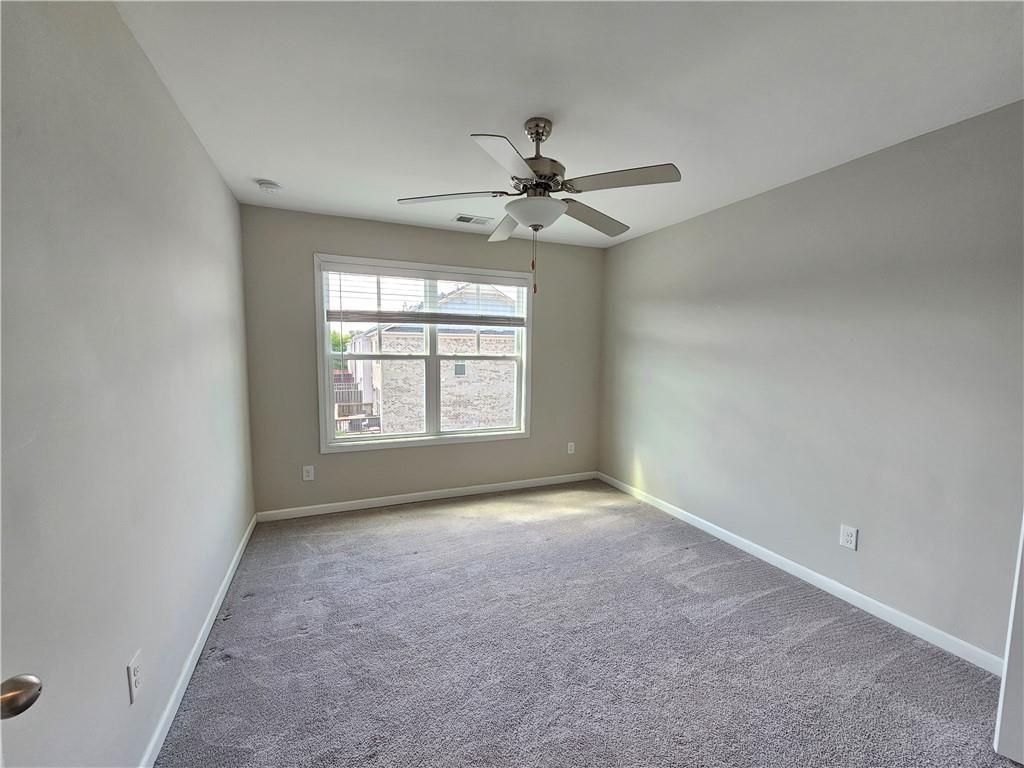 Building Photo - 871 Sunset Park Dr