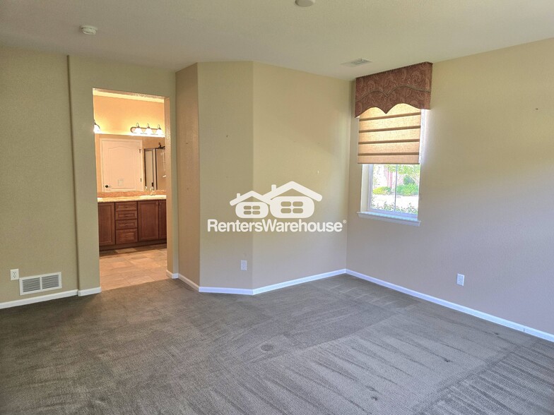 Building Photo - 3380 Cascina Cir
