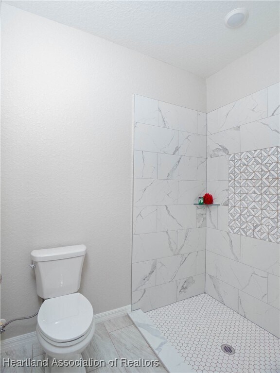 Building Photo - 836 Hanover Ave