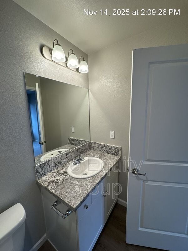 Building Photo - 410 S Summit St