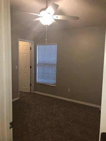 Building Photo - 1063 Royal Oaks Dr
