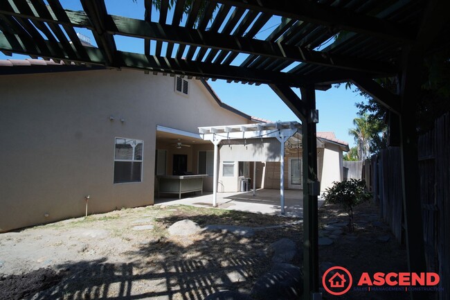 Building Photo - Dreamy Home in Rosedale Area With MIL Suite!