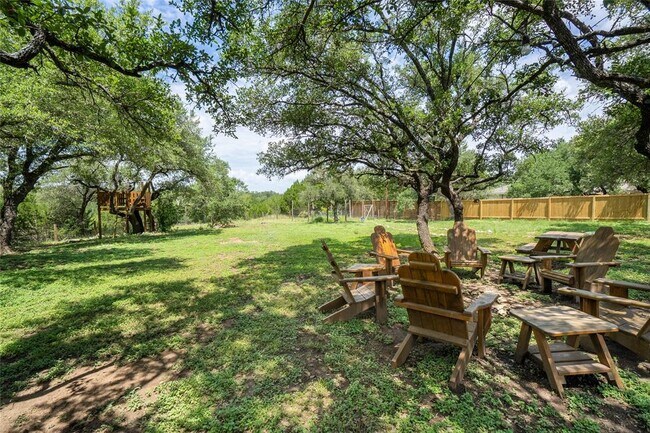 Building Photo - 614 Canyon Rim Dr
