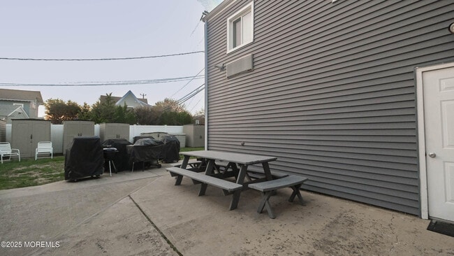 Building Photo - 100 Ocean Ave N