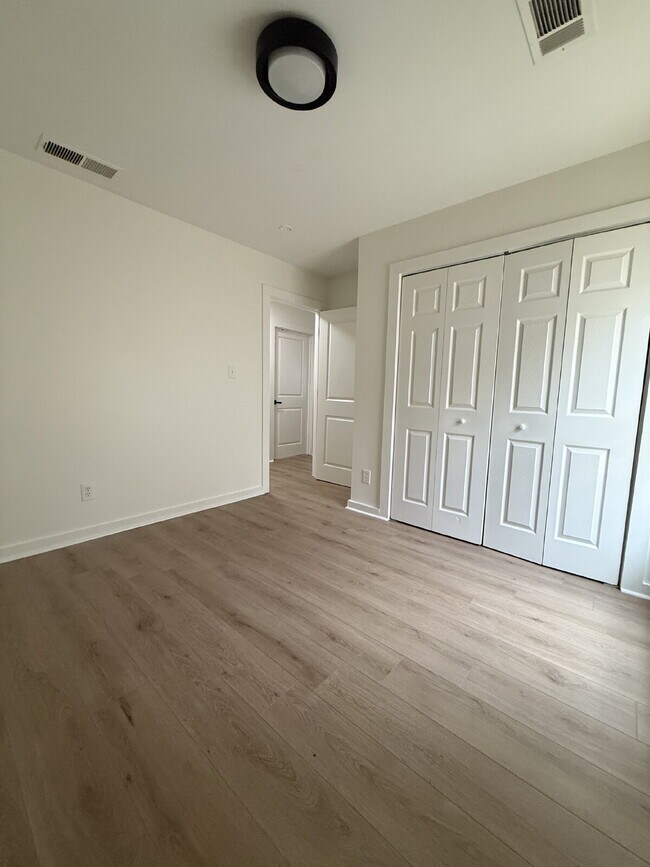 Building Photo - SECTION 8 WELCOME - "Charming and Spacious...