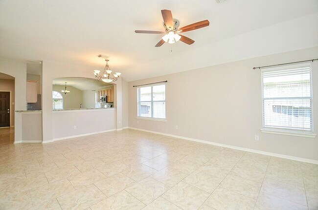 Building Photo - 14618 Rochelle Ct