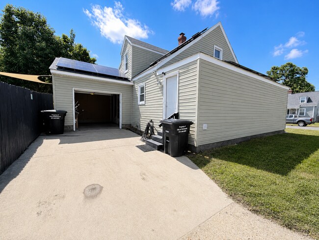 Building Photo - 3401 Brighton St