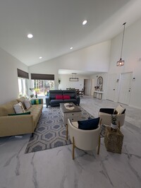 Building Photo - 42 Almond Tree Ln