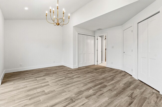 Building Photo - 1254 SW 4th Ct