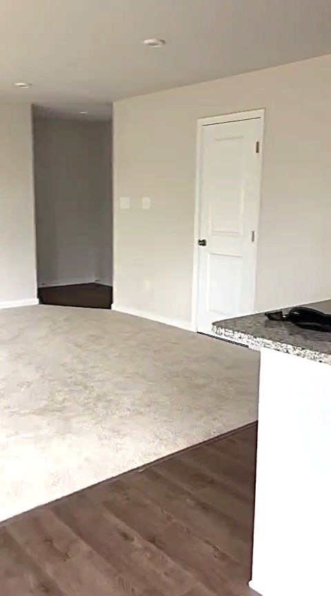 Building Photo - 173 Thicket Dr