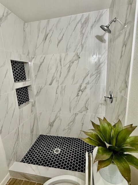 Building Photo - 7907 Locksley Rd