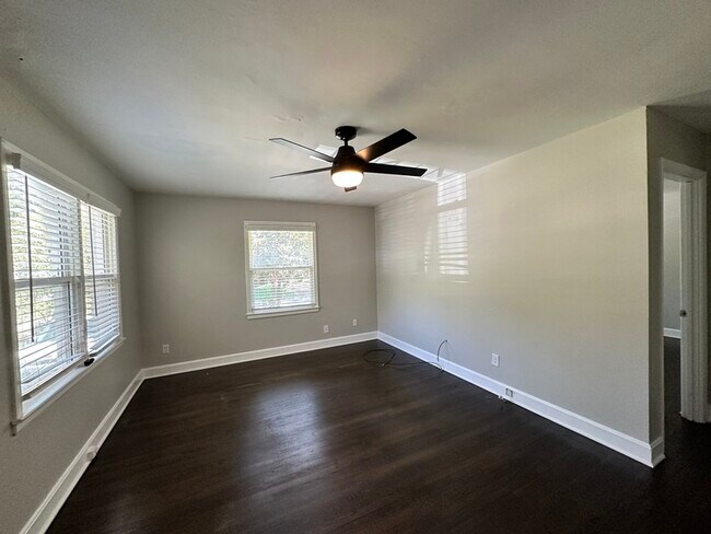 Building Photo - 3011 Amity Garden Ct