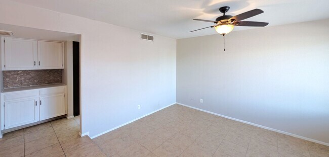 Building Photo - 2431 W Plata Ave