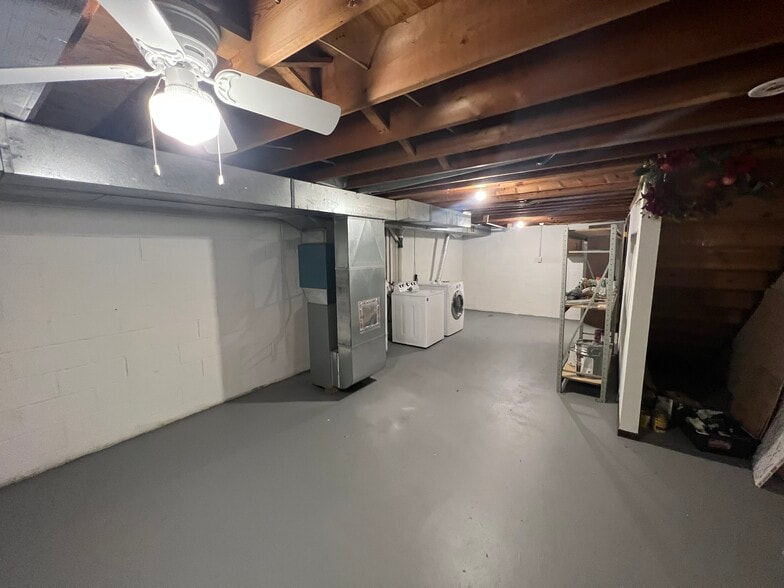 Building Photo - 5215 Cline Rd